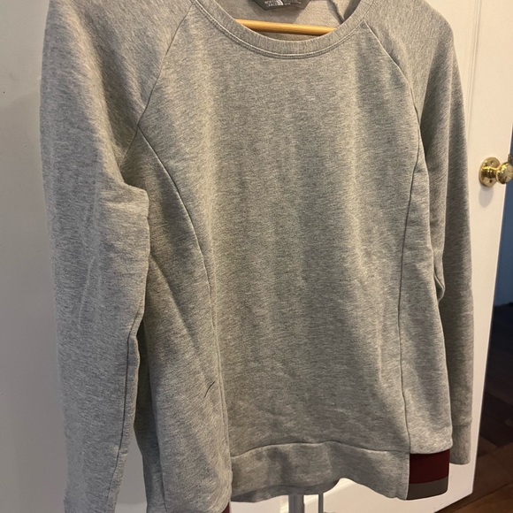 The North Face❤️Grey Jersey Crew Neck Sweatshirt Size M - Picture 13 of 15